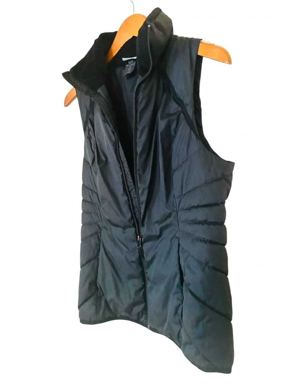 Champion Sz MEDIUM Black Quilted Zip Up Puffer Vest